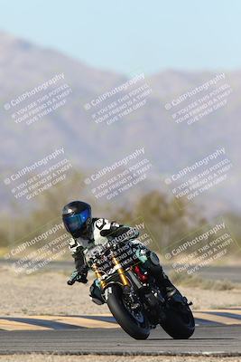 media/Dec-04-2025-Racers Edge (Thu) [[5ebc9f124d]]/3-B Group/1-Session 1 (Turn 7)/